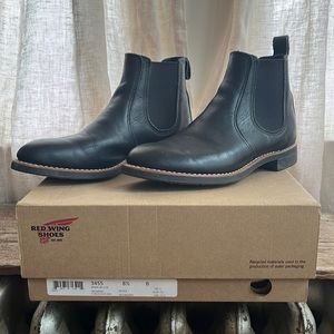 Red Wing Black Chelsea Boots Women’s Size 8.5